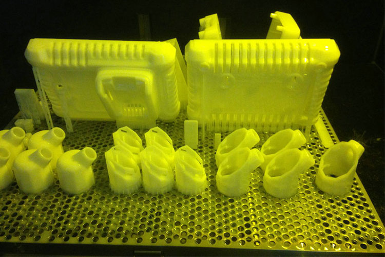 SLA（Stereolithography）3D打印機(jī)和FDM（Fused Deposition Modeling）3D打印機(jī)區(qū)別和優(yōu)勢